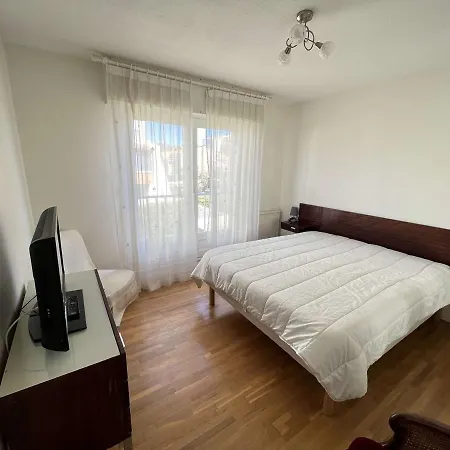 Apartamento T3 Climatise, 2 Chambres, Balcon, Parking, Proche Plage, Lave-linge - Fr-1-702-22