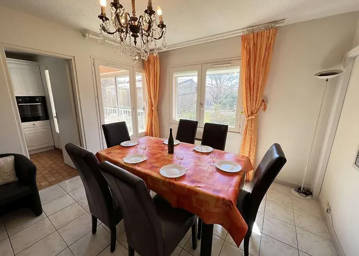 T3 Climatise, 2 Chambres, Balcon, Parking, Proche Plage, Lave-linge - Fr-1-702-22 Apartment