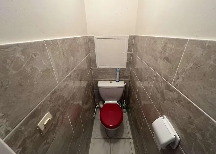 Apartment T3 Climatise, 2 Chambres, Balcon, Parking, Proche Plage, Lave-linge - Fr-1-702-22